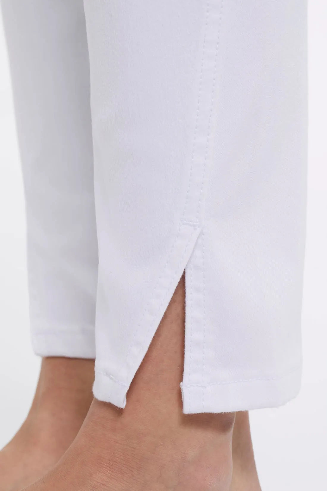 Pantalon Cheville Tribal De Couleur Blanc Femme