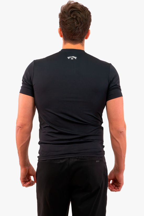 T-Shirt Billabong de couleur Noir