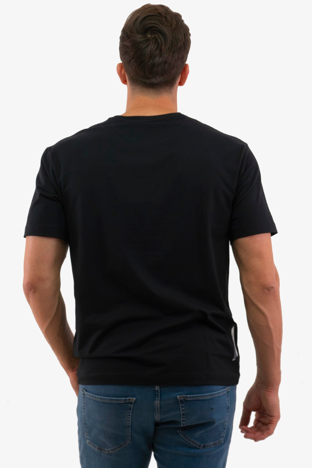 T-Shirt Hugo Boss de couleur Noir