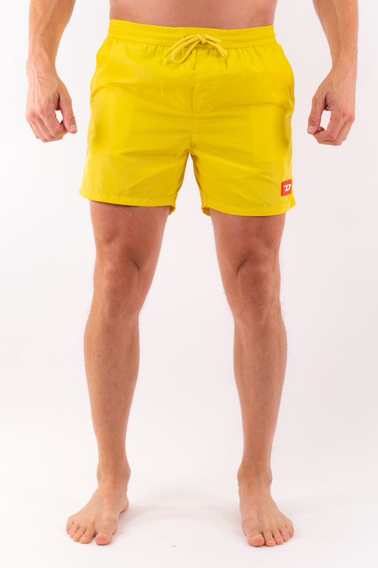 Load image into Gallery viewer, Maillot Diesel de couleur Jaune
