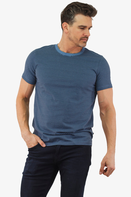T-Shirt Matinique de couleur Bleu