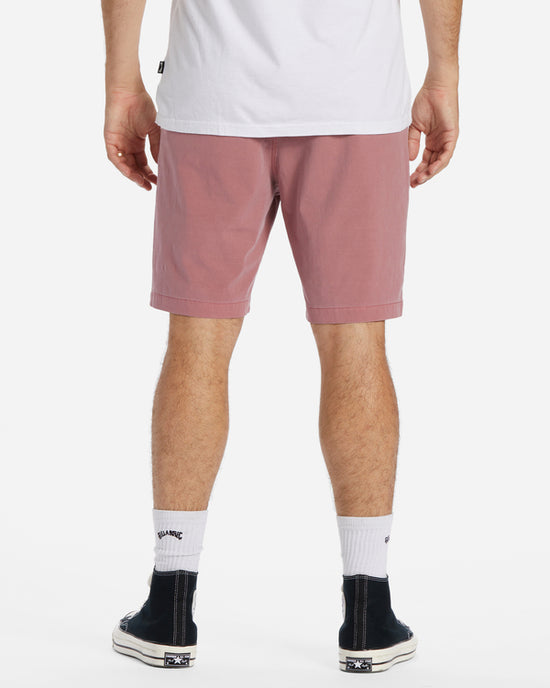 Short Billabong de couleur Rose