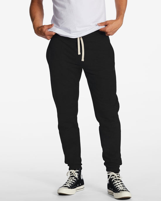 Pantalon Billabong de couleur Noir