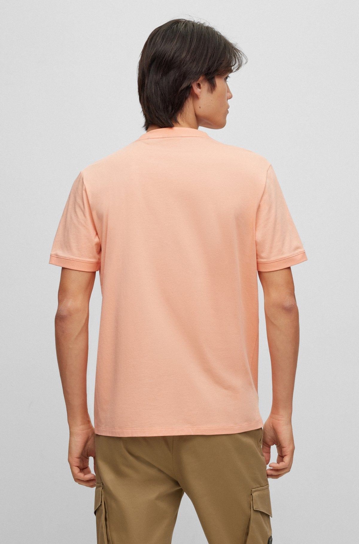 T-Shirt Hugo Boss de couleur Peche