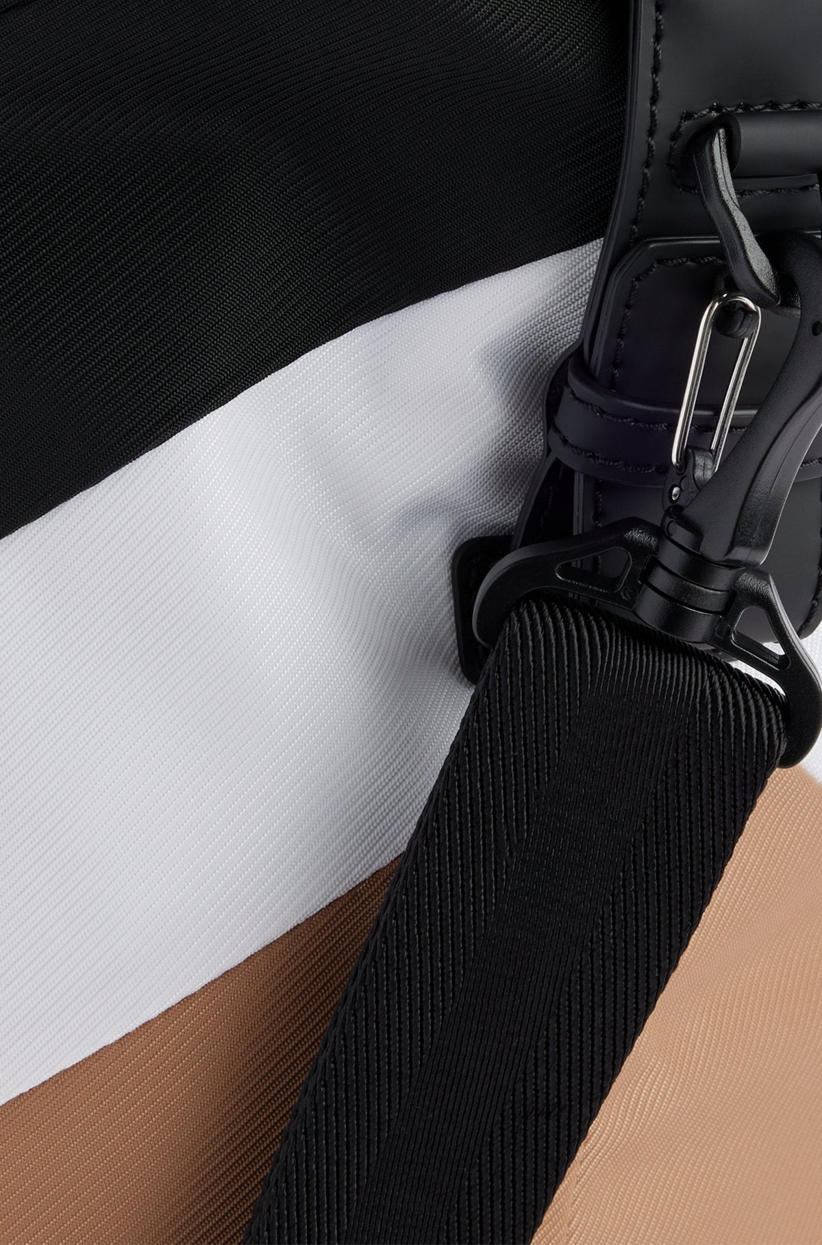 Sac Hugo Boss de couleur Noir
