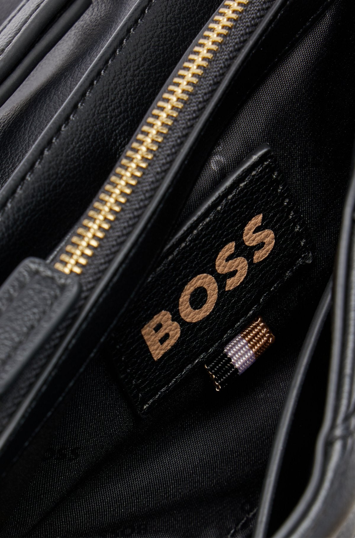 Sac Hugo Boss de couleur Noir