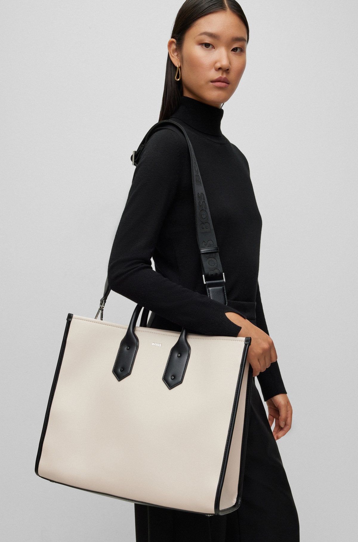 Sac Hugo Boss de couleur Creme