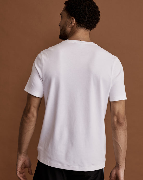 Charger l&amp;#39;image dans la galerie, T-Shirt Col En V Michael Kors de couleur Blanc
