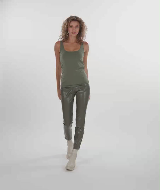 Load and play video in Gallery viewer, Esqualo Camisole in Olive

