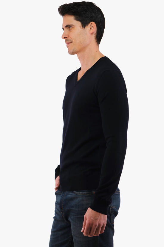 Hugo Boss sweater in Navy color