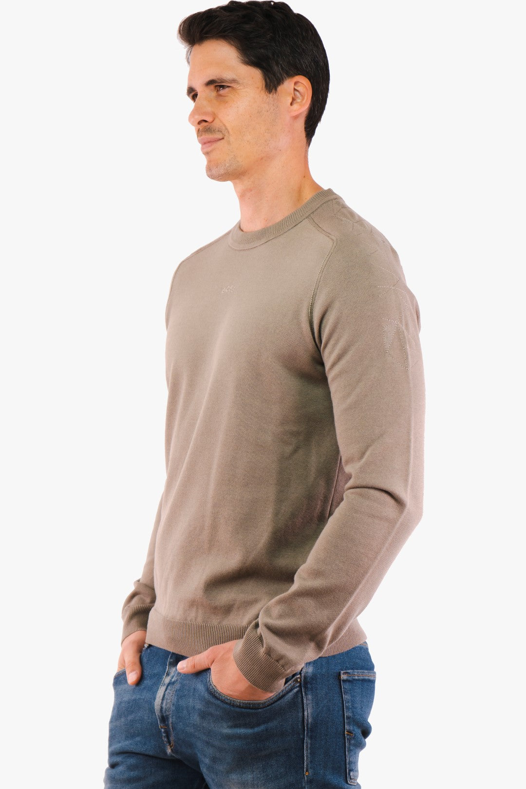 Chandail Hugo Boss de couleur Taupe