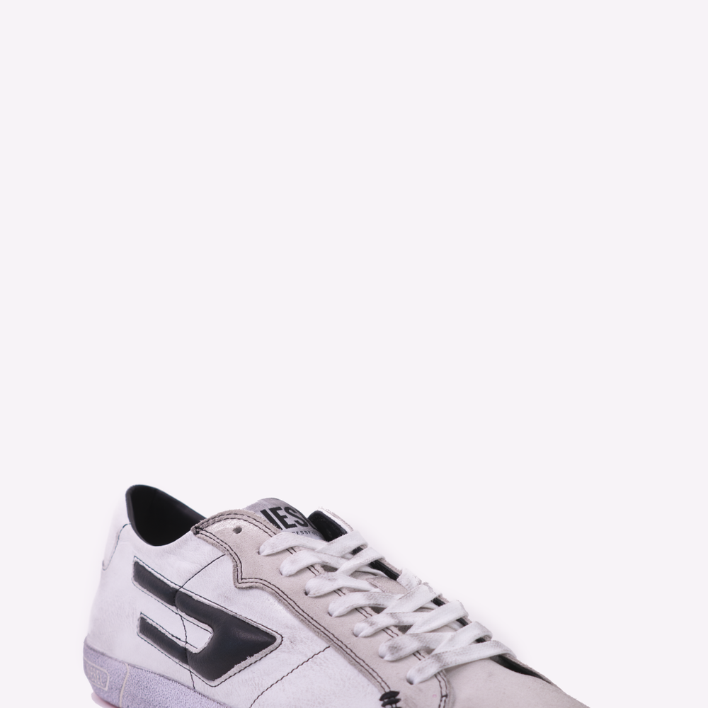 Boutique Option Soulier Leroji Diesel in color White Dies Y02741 Pr663 H1527