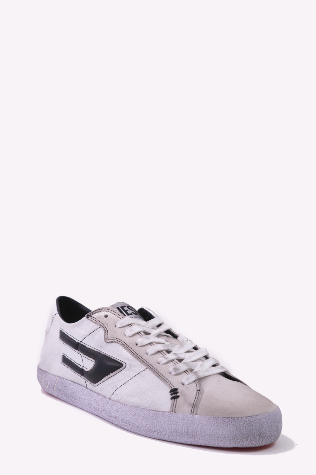 Boutique Option Soulier Leroji Diesel in color White Dies Y02741