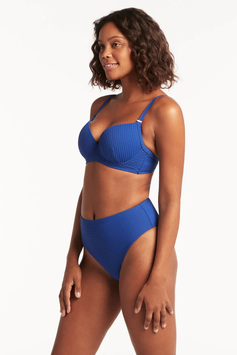 D/Dd Sea Level Top in Royal color