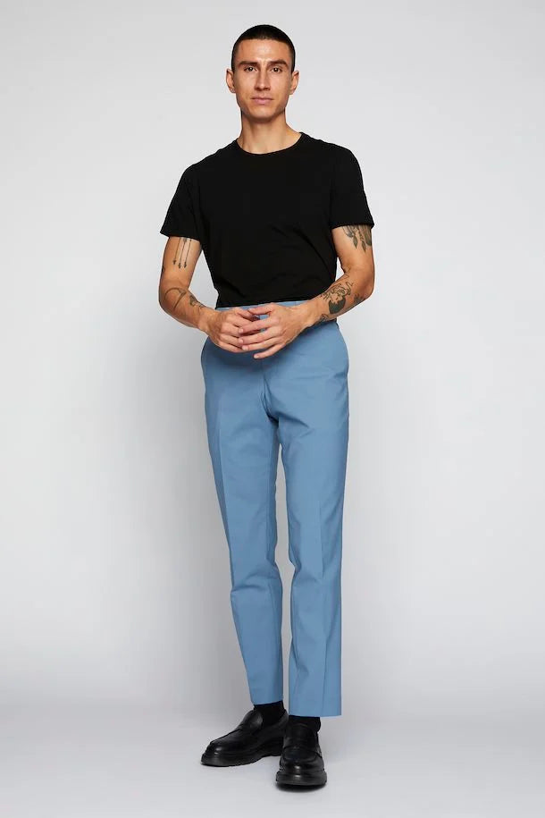 Pantalon Matinique de couleur Bleu