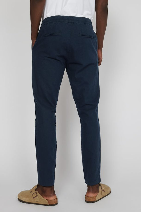 Pantalon Matinique de couleur Marine