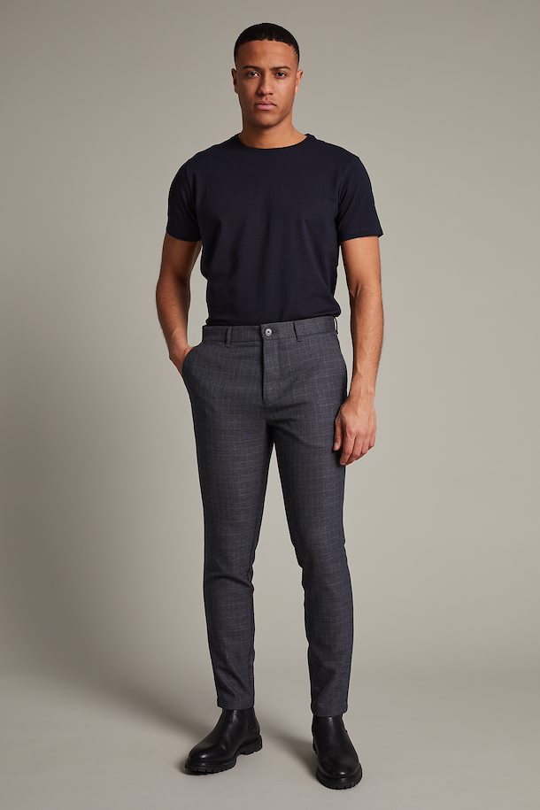 Matinique Pants in Dark color