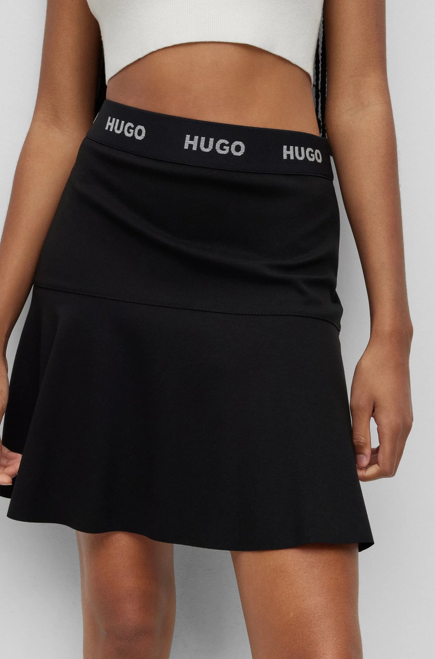 Jupe Hugo Boss de couleur Noir