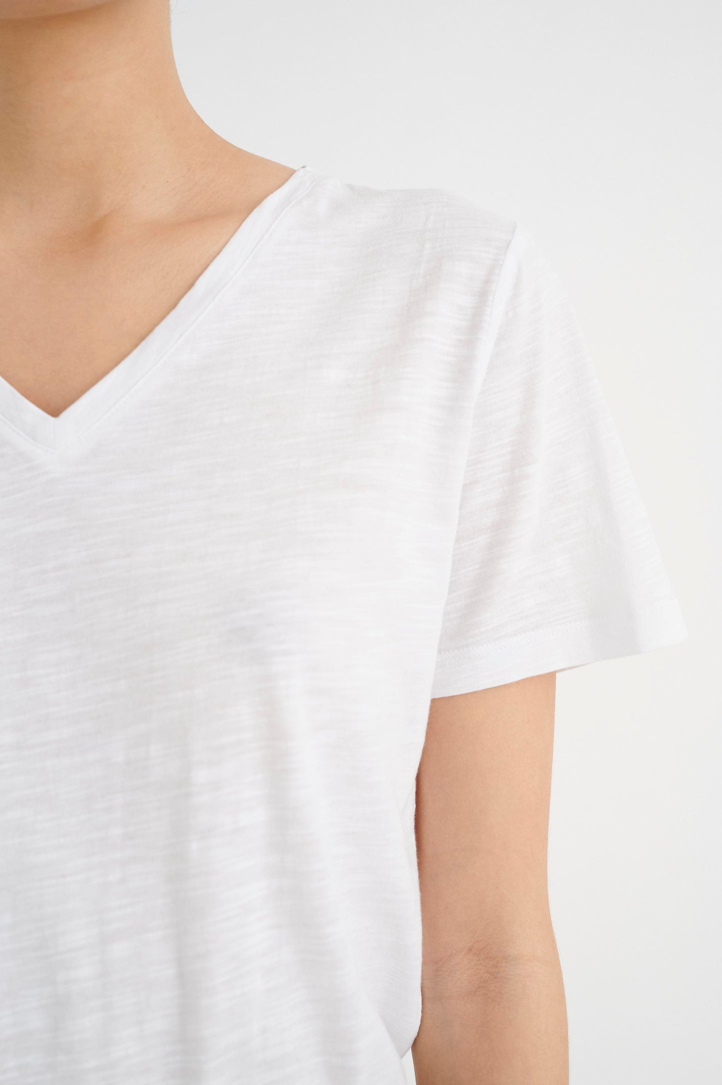 T-Shirt Col En V Inwear De Couleur Blanc Femme